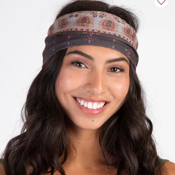 NATURAL LIFE Accessories - NWT Natural Life Boho Bandeau (Full Size) in Mocha Tulips
